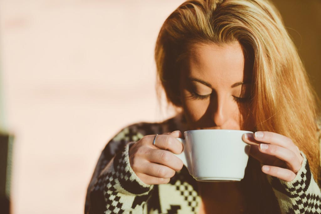 عوارض مصرف زیاد کافئین؛ قهوه بخوریم یا نه؟